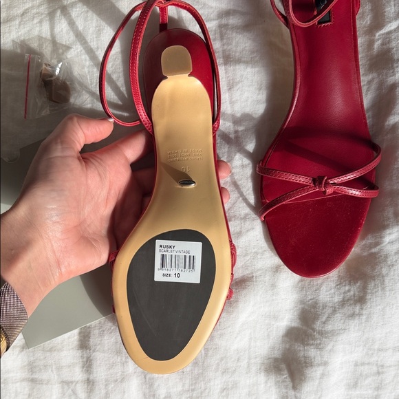 Tony Bianco Scarlet Sandals- Size 10- NWT - Picture 5 of 6